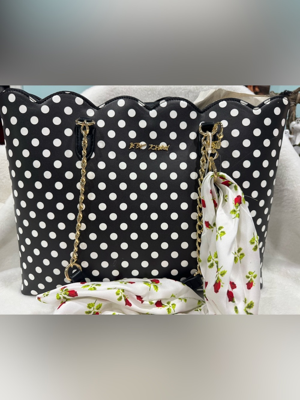 NWOT Polka Dot Scallop Tote Bag with Chain Handles— Betsey Johnson